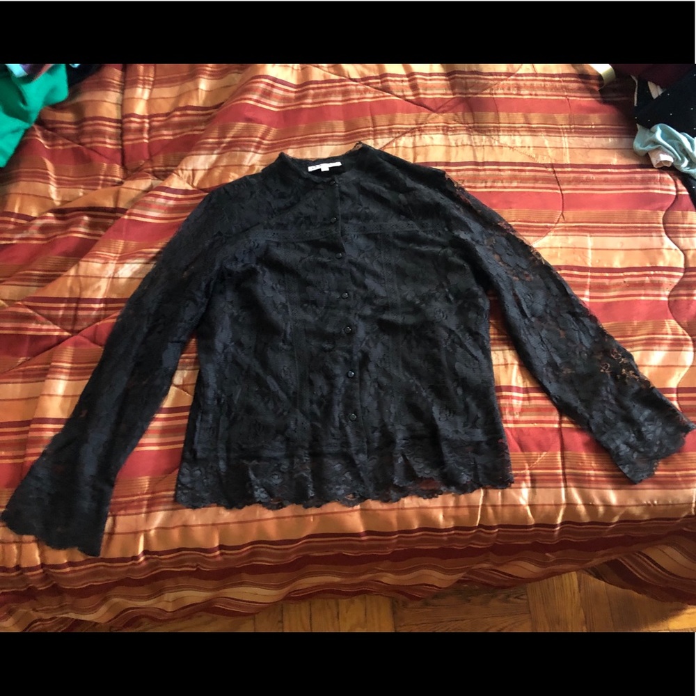 lace shirt
